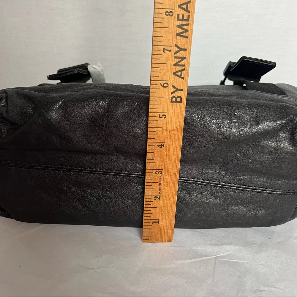 NWT FRYE AND CO. Cody Messenger Black Leather Bag